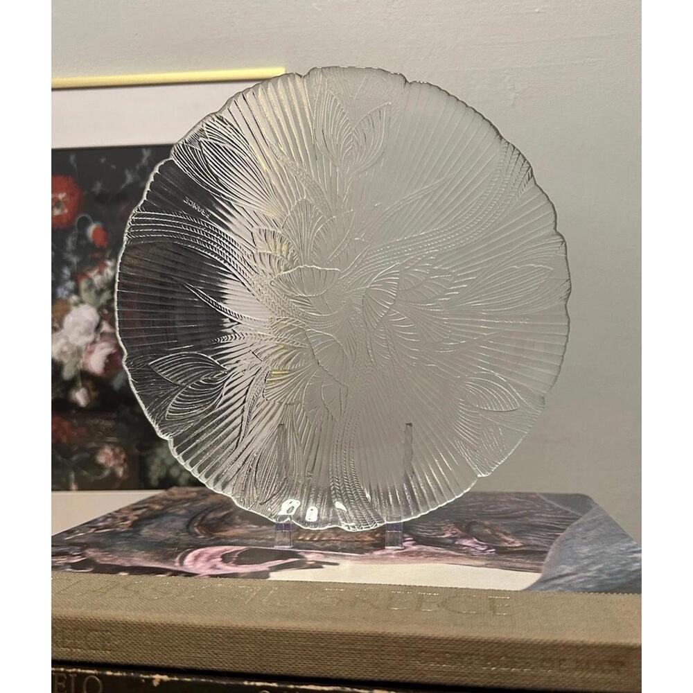 Set of 4 Arcoroc Magnolia Tempered Glass Salad Dessert Plates Circa 1987 France